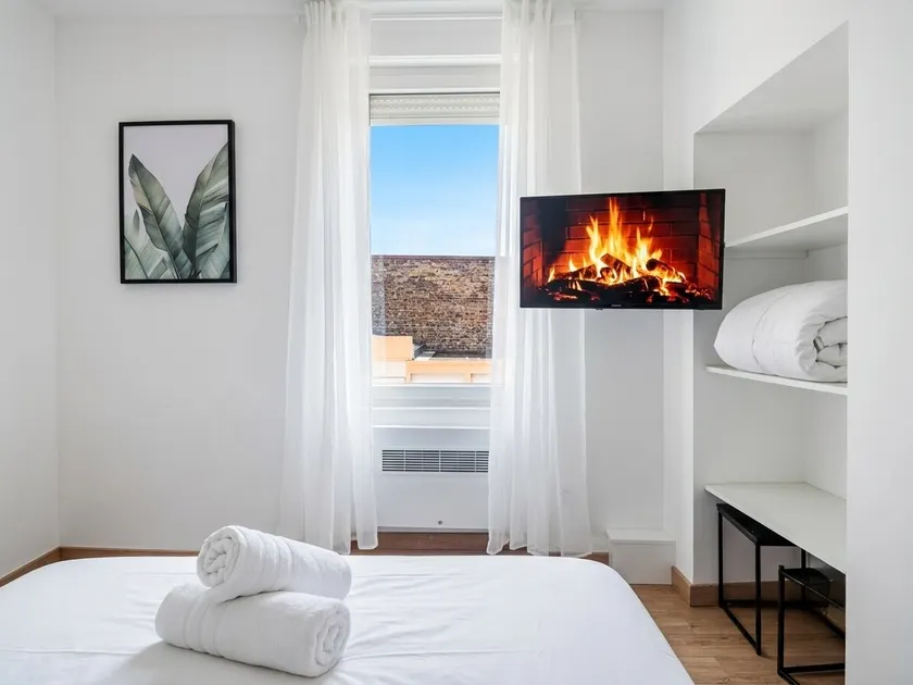 Doux Pavillon - The Hirvi Suite - Downtown - Image 1