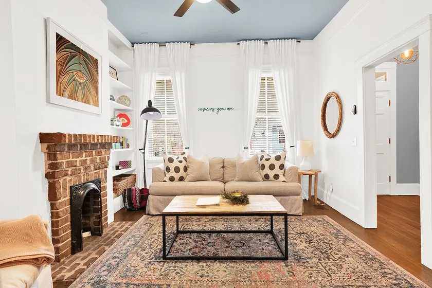 Citrine House: Historic • Hot Tub • Food & Arts - Image 1