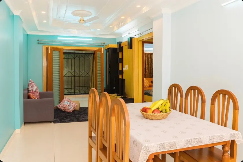 Prime South Kolkata 3BHK | Balcony, Kitchen, Wi-Fi - Image 1