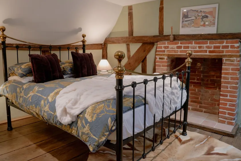 The Cotswold Luxe Cottage - Image 1