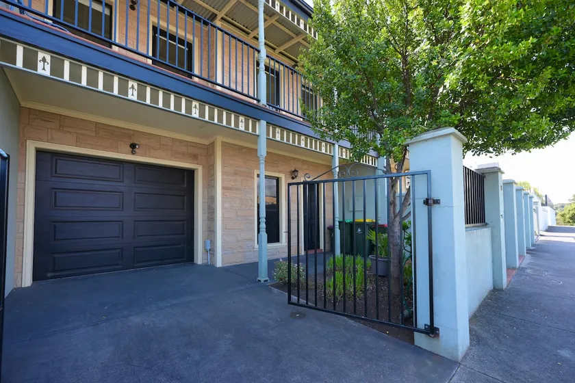 Great family townhouse. A space for everyone. - Image 1