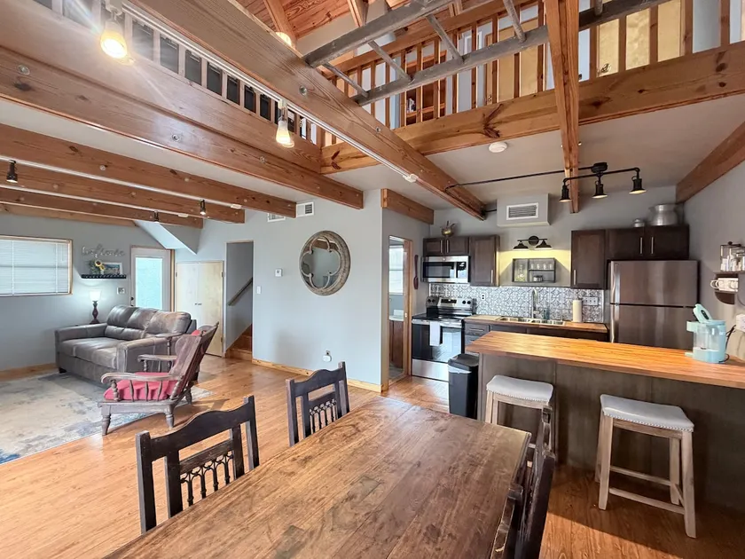 Hayloft Haven at Sunnybrook Farms - Image 1