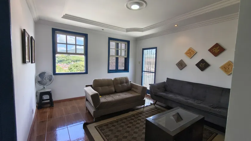 Excellent Apartment in Historic Mansion - Image 1