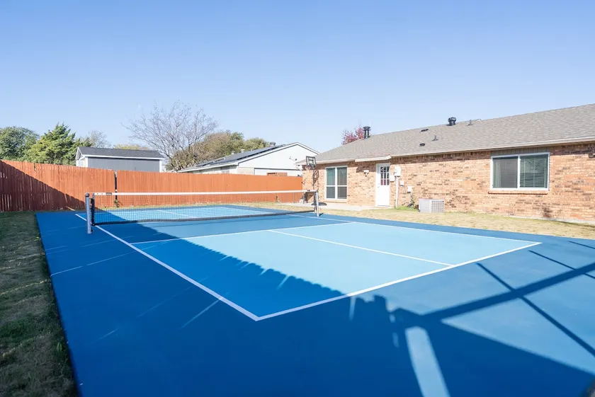 Pickleball Clubhouse - Play, Relax & Stay - Image 1
