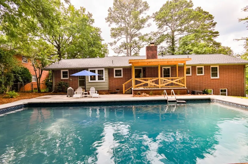 Pool, Theatre/Game Room in most desirable area! - Image 1