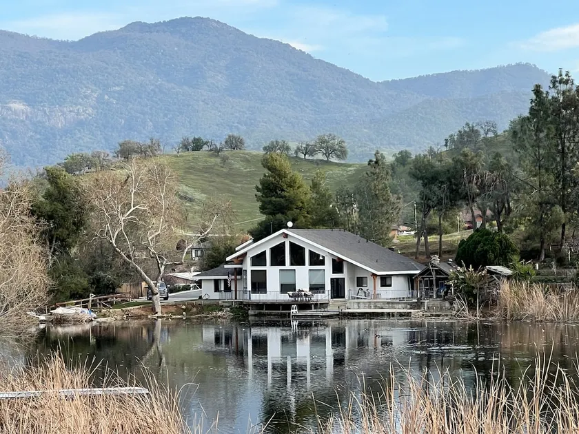 The Pond House - Image 1