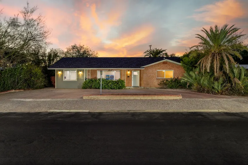 Hot Tub | 3 BD 3 BA | Fenced Yard | Updated - Image 1