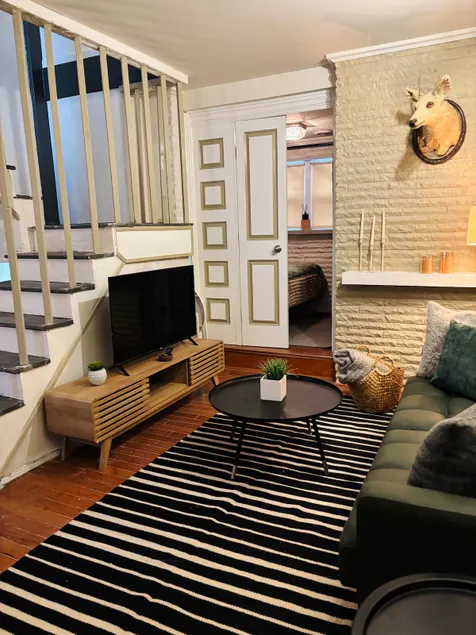 Cozy 2 Bed in Italian Market - Image 1