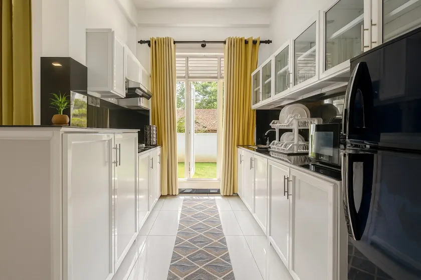 Near BIA! 3BR Skyport Villa + FREE Shuttle - Image 1
