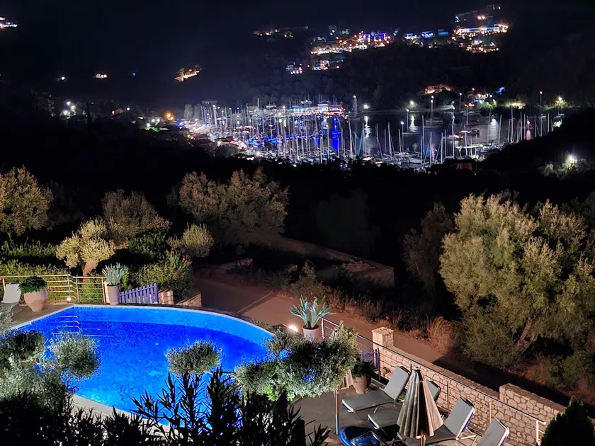 Villa Amante3, villas with panoramic views and private covered parking - Image 1