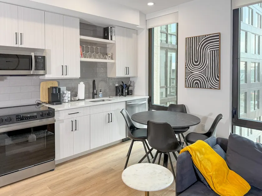 Modern 1BR w/ Amenities|Stadium View |Capitol Hill - Image 1