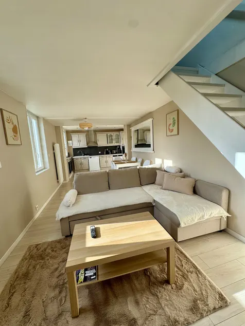 Comfortable stay on the outskirts of Paris with garden - Image 1