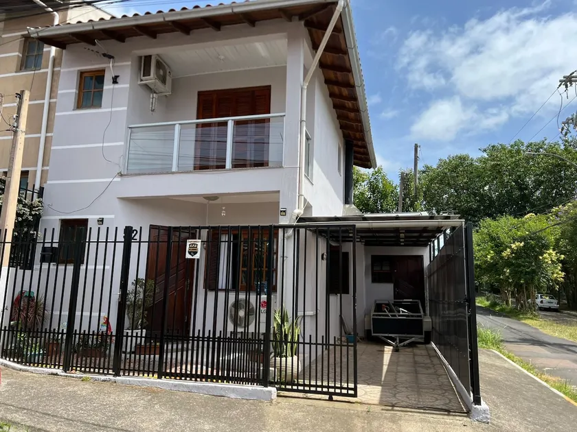 Townhouse in Cachoeirinha. - Image 1