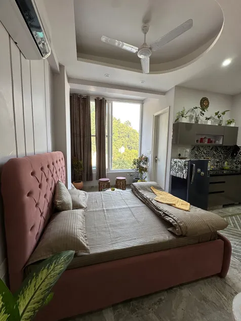 Pramoh Studio Apartment - Image 1
