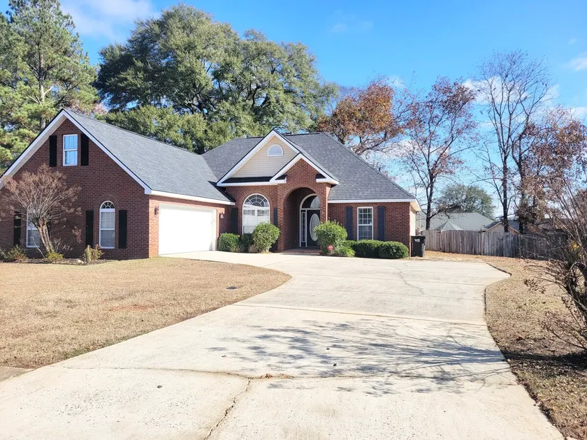 Warner Robins Happy House - 4BR-3baths and 8 beds - Image 1