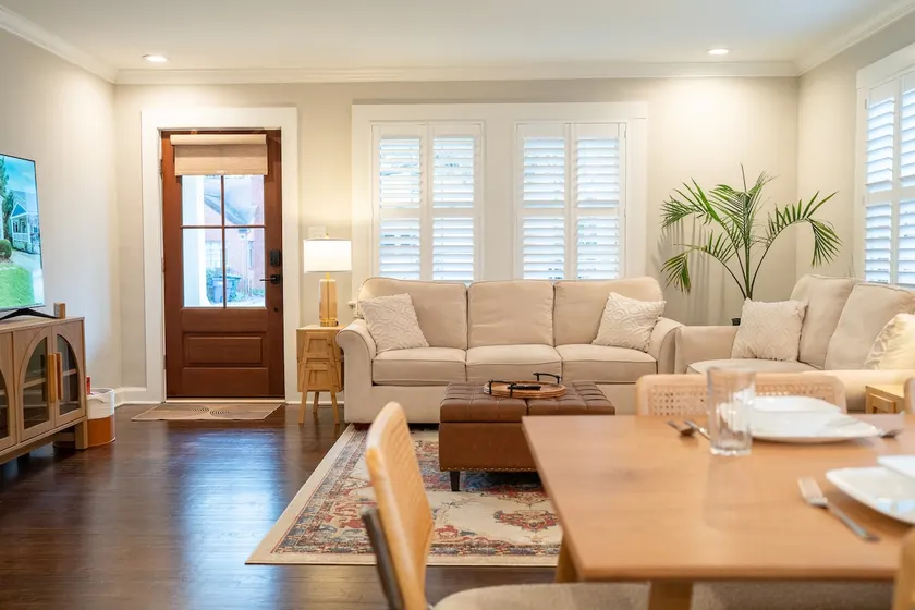 The Mulberry at 121 Lincoln - Image 1