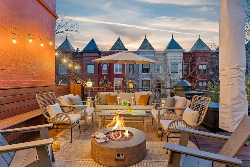 Upscale DC Row House I Parking I Decks I Central - Image 1