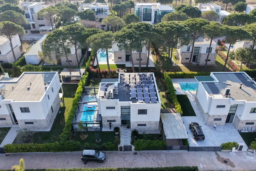 Unique Vila, San Pjetro Complex, Gjiri Lalzit. - Image 1