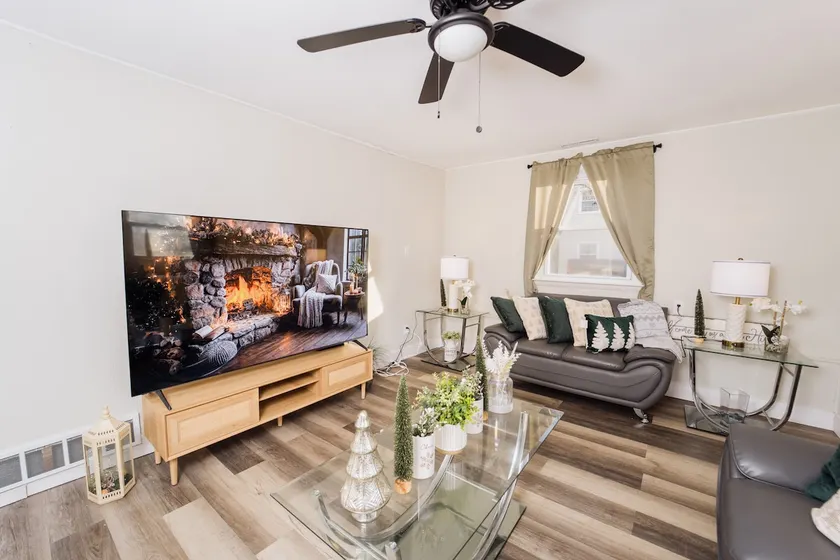 Comfortable Getaway in NJ, WIFI, Kitchen & Parking - Image 1