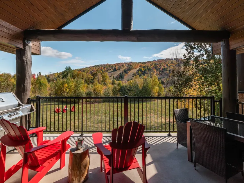 Prestige Ski-in Ski-out Sommet Saint-Sauveur 3BR - Image 1