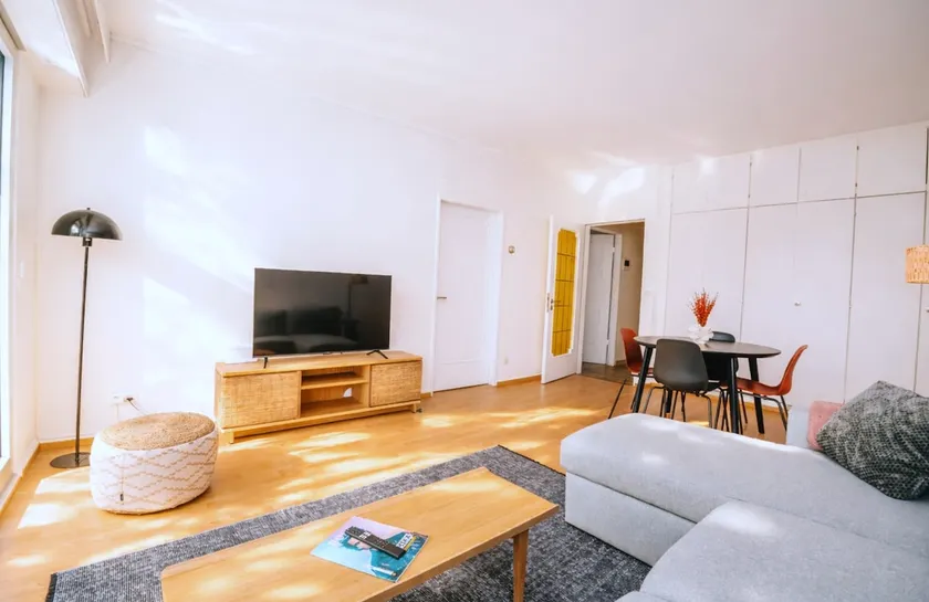 1 bedroom heart of Lux city - sleeps 5 - Image 1