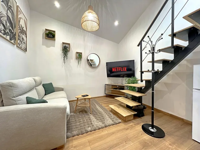 Modern, air-conditioned, chic and warm loft - Image 1