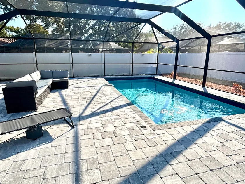 Sunlit Escape • Pool • Perfect for Big Groups - Image 1