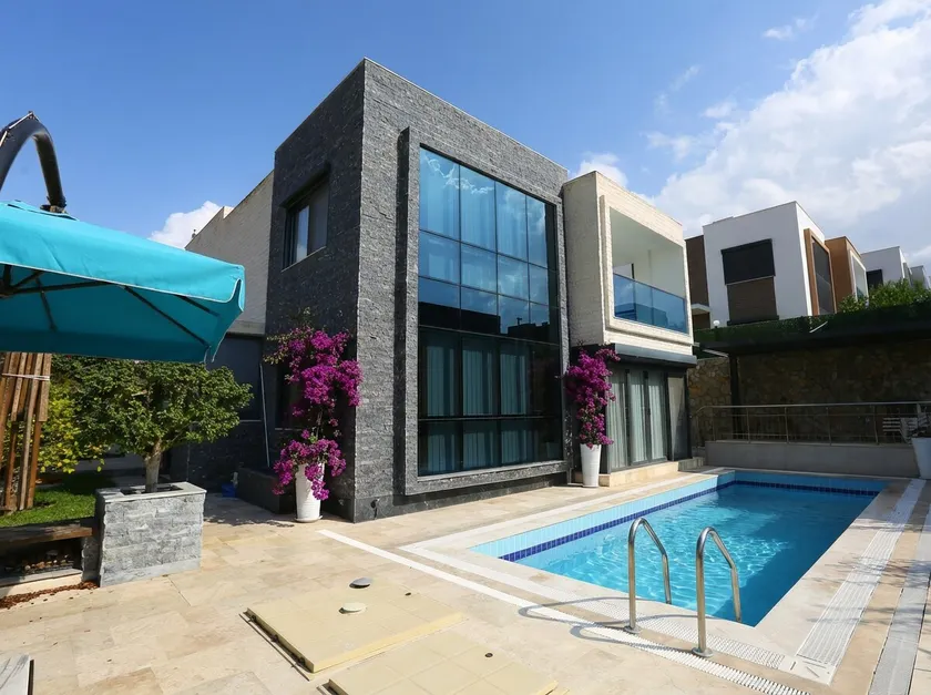 Villa Elite - Image 1