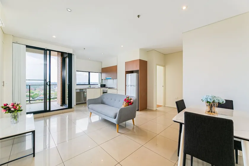 harbour bridge view free parking 2 Bds in Burwood12 - Image 1
