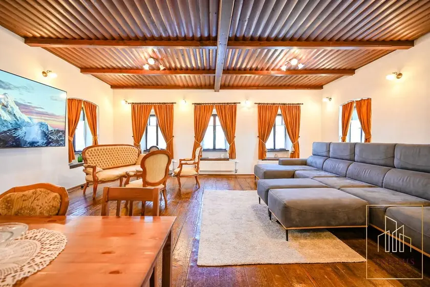 Kozler Estate - Historic Residence & Private SPA - Image 1
