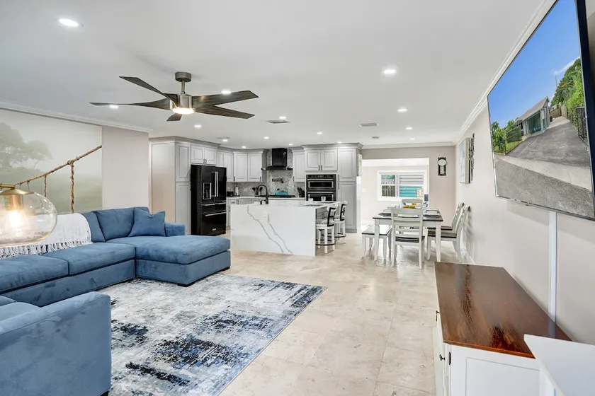NEW Casa Brisa - Sunlit Haven Near Cruise Port - Image 1