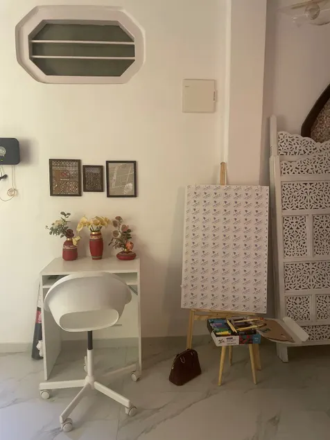 Swank @ Marquise - Charming, Quiet 1 BHK in Bandra - Image 1