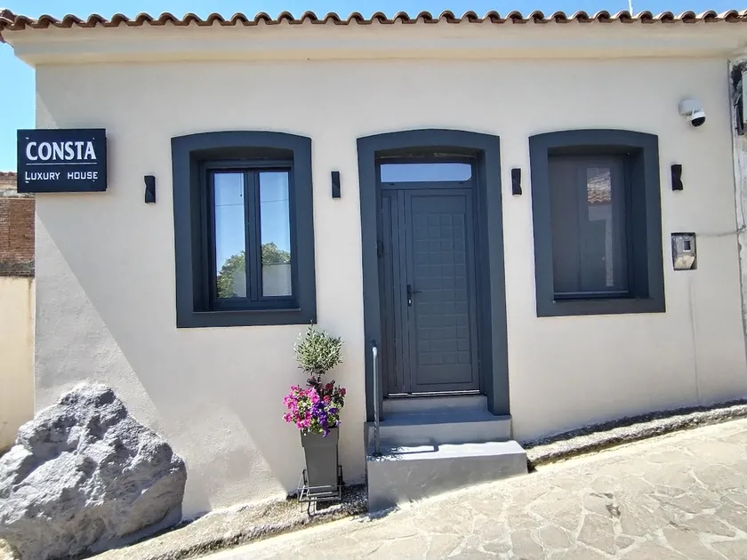 CONSTA Luxury House - Image 1