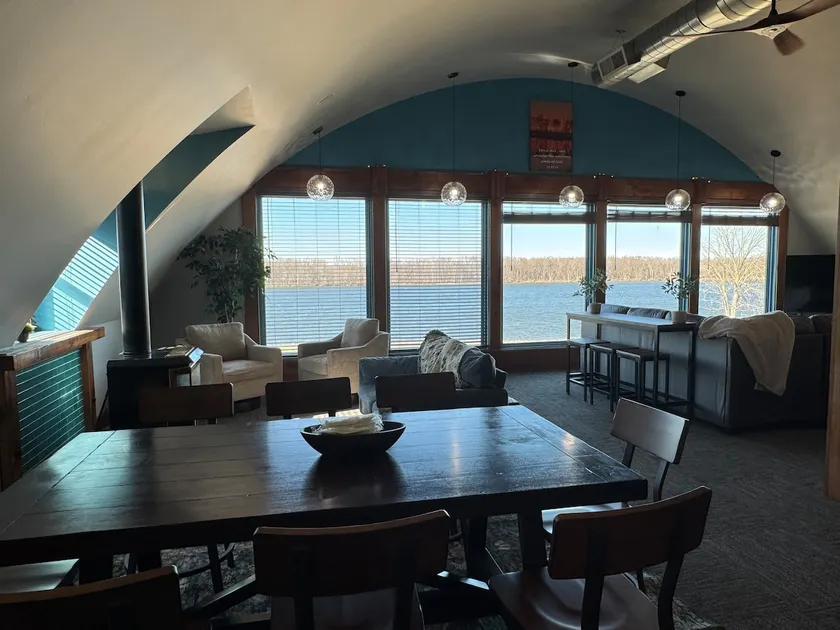 Cozy Gem With Stunning Mississippi River View - Image 1