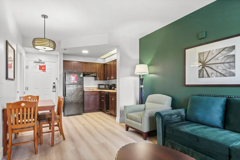 Family-Friendly Stay by International Drive - Image 1