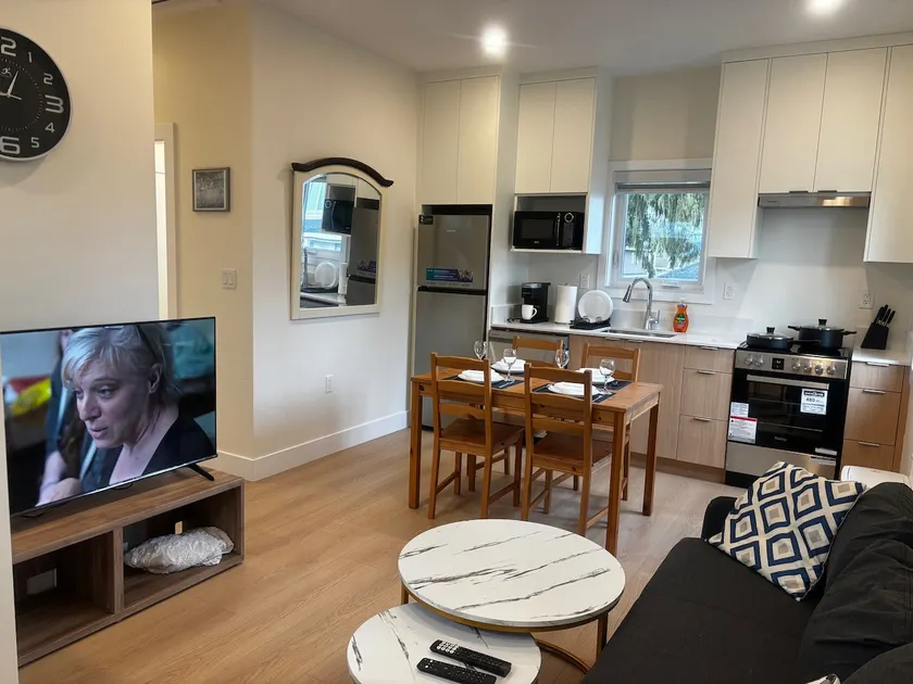 New 2BR Garden Suite with AC and private patio - Image 1