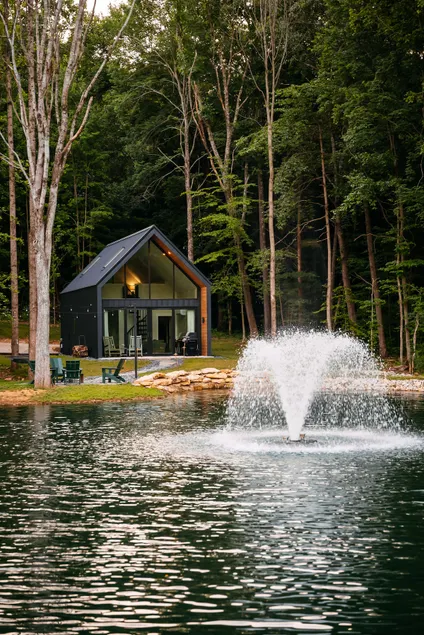 Lakefront Cabin - Hot Tub, Cold Plunge, & Sauna - Image 1