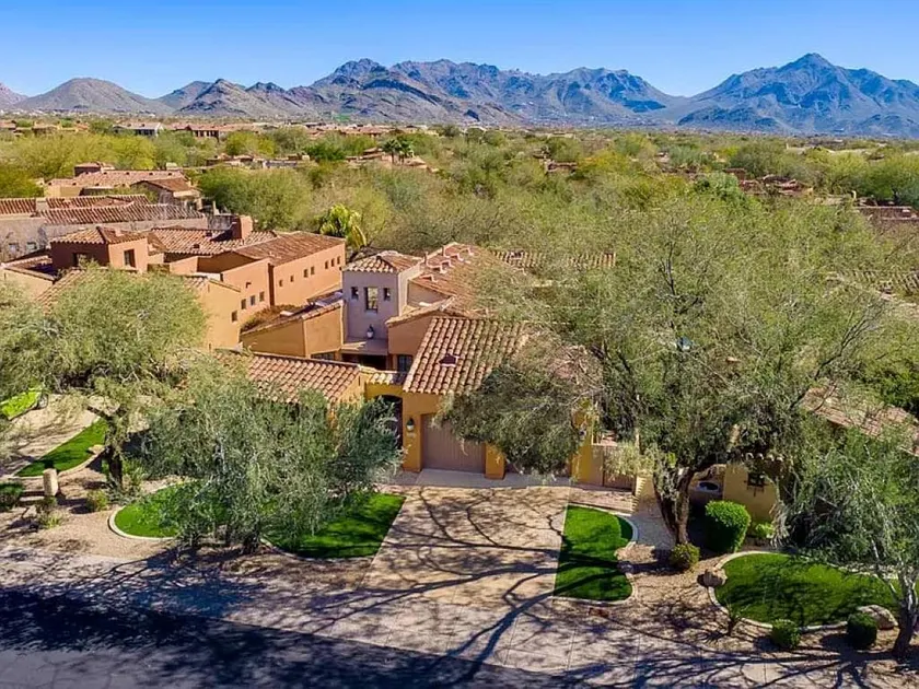 Ideal location, gated near TPC & Barrett Jackson - Image 1