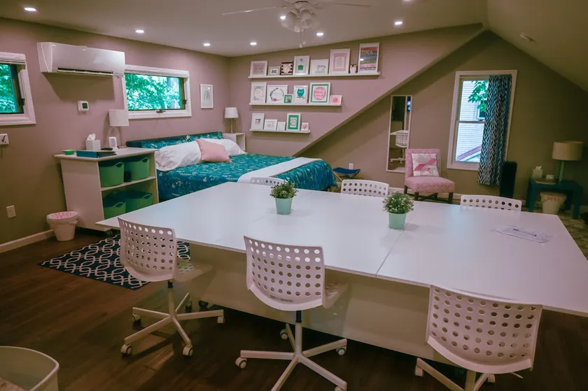 Family- and Eco-Friendly Studio Close to Downtown - Image 1