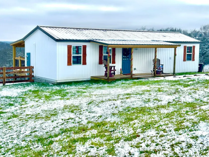 Cozy little Cabin with a View, 9 mi. From Ark - Image 1