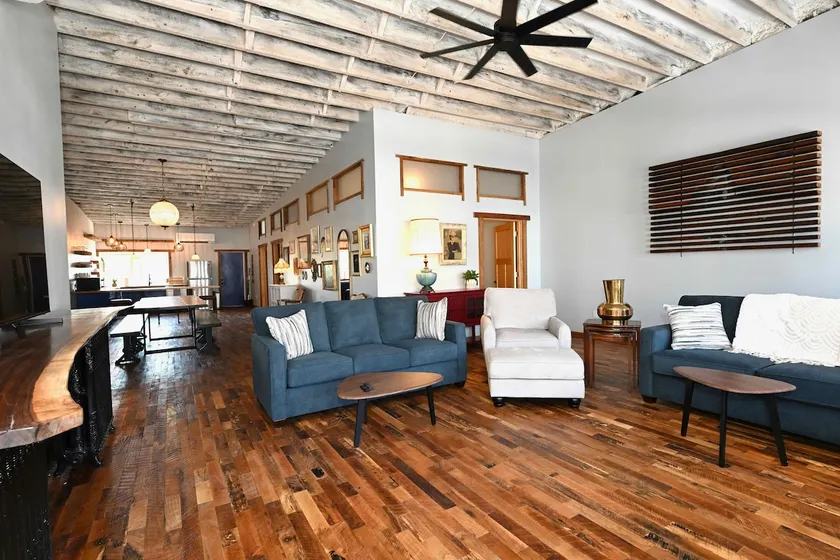Lost Cousins Loft - A Handcrafted Downtown Retreat - Image 1