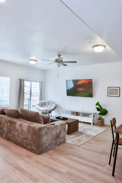 Elevated Urban Retreat • Sleeps 6 + Pet - Image 1