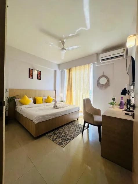 Near Prem Mandir | Modern Studio - Image 1