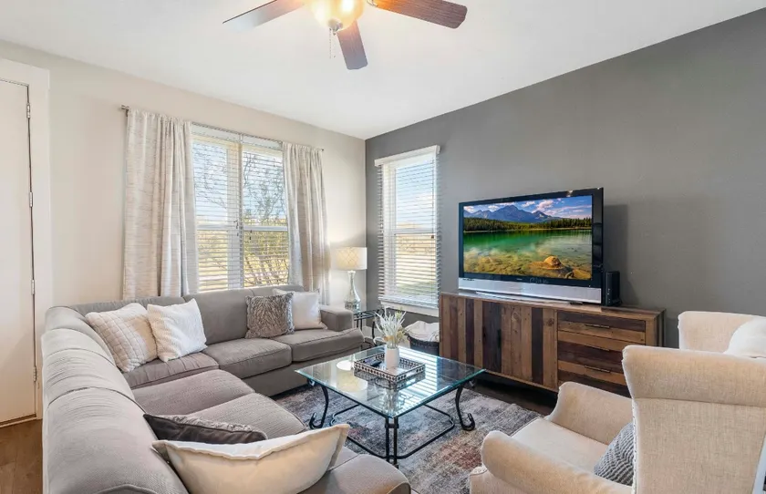 Townhome with A Contemporary Flair! - Image 1
