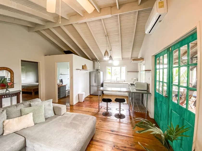 Tropical Jungle Home w/ AC & Porch | 7 Min to Town - Image 1