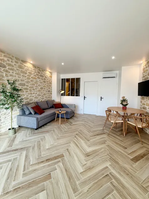 Stone cocoon • Air conditioning • - Image 1