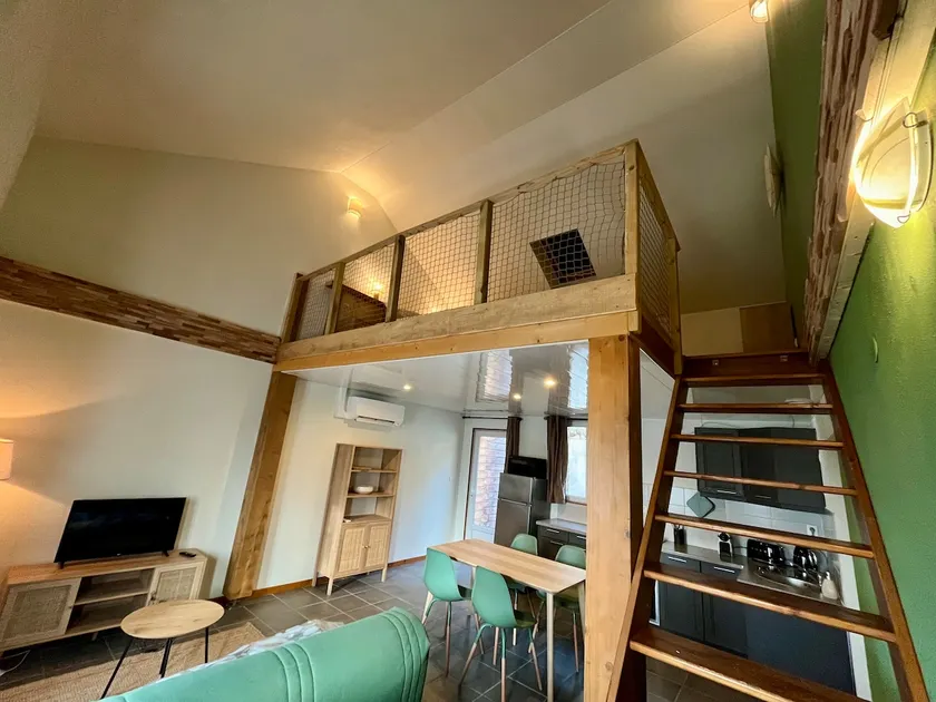 The nature nest in the heart of the Jura - Image 1