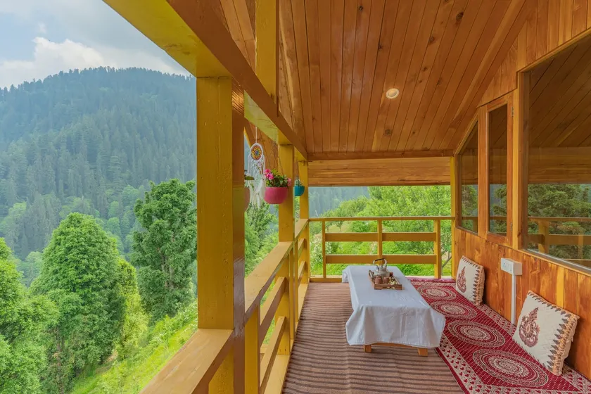 Scenic Mountain-Top Duplex Cabin | Jibhi - Image 1