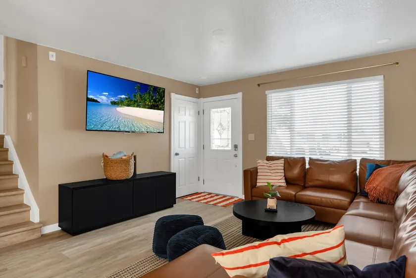 Hot Tub/ Pickle360/ Basketball/ Movie / Sleeps 10 - Image 1