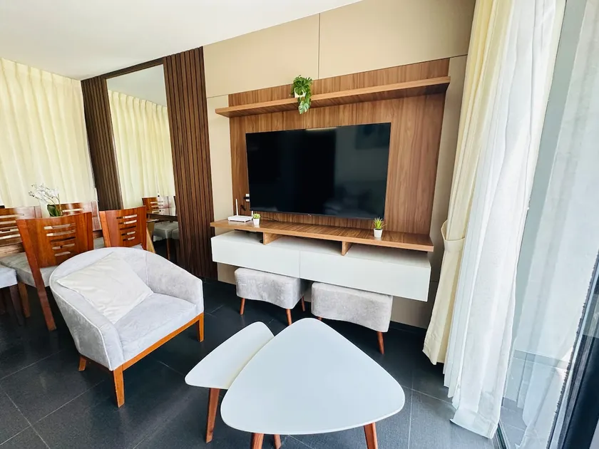 Exclusive Apartment in Miraflores | Elevator | 4 Bedrooms | Garage - Image 1